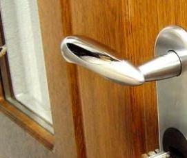 Замена личинки замка металлической двери - тип 2