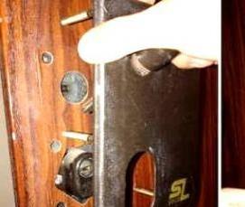 Замена замка в железной двери - модель 4