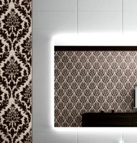 Зеркало в ванную со шкафчиком и подсветкой - тип 3