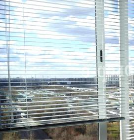 Жалюзи на окна лоджии - вариант 2