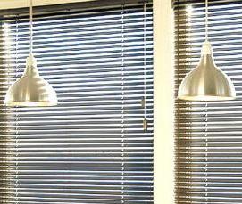 Жалюзи на окна накладные - вариант 3